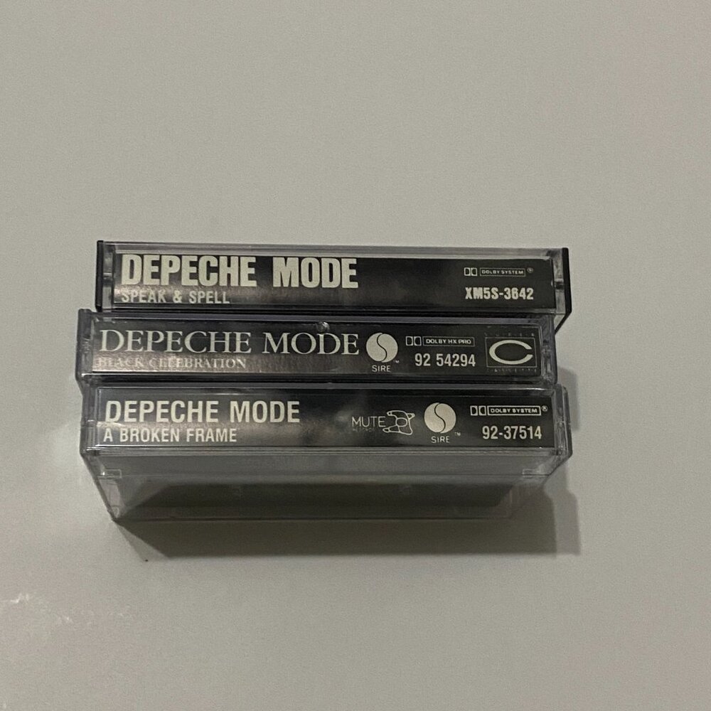 VINTAGE LOT OF 3 DEPECHE MODE CASETTES (SPEAK & SPELL, BLACK CELEBRATION +) - Picture 6 of 6